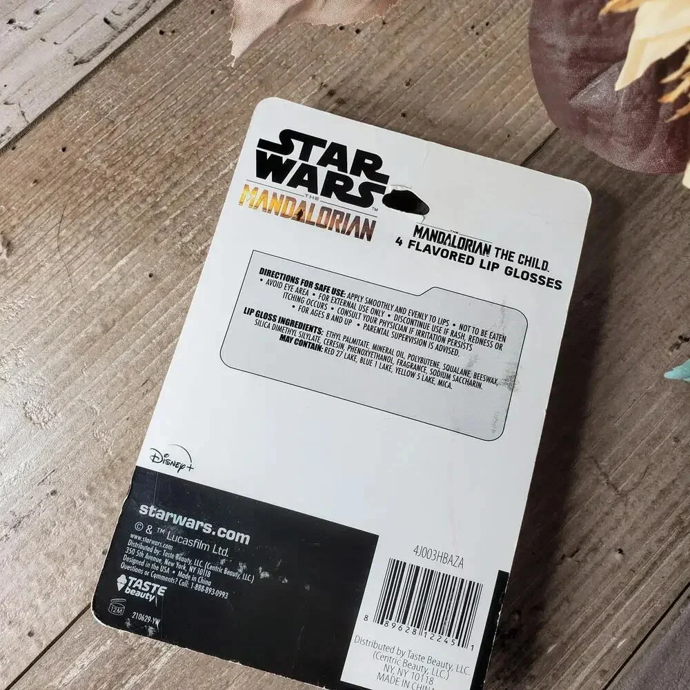 NWT Disney Star Wars the Mandalorian 4 Flavored Lip Glosses